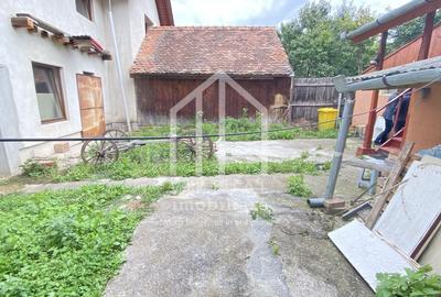 Casă individuală cu 2 camere cu Canalizare în Central - 2