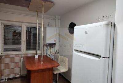 Apartament cu 2 camere semidecomandat, mobilat în 13 Septembrie - 5