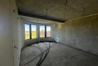 Casă cu 4 camere cu Teren 500 Mp în Ghercești - 4