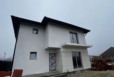 Casă cu 4 camere cu Teren 500 Mp în Clinceni - 9