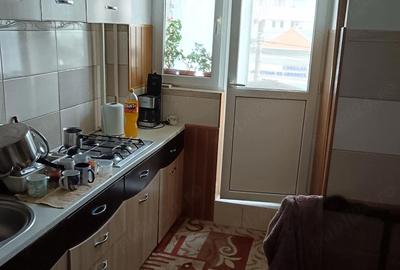 Apartament cu 2 camere decomandat în Micro 18 - 3