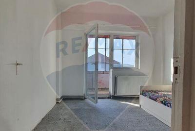 Apartament cu 3 camere de vanzare in zona Vitrometan - 4