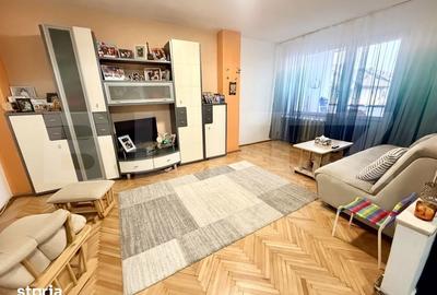 Apartament cu 3 camere în Central - 1