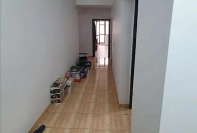 Apartament cu 3 camere decomandat în Central - 3