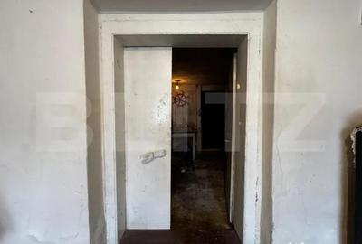 Casă cu 7 camere cu Teren 400 Mp în Zlatna - 1