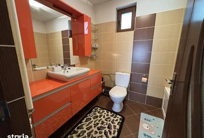 Casă cu 4 camere cu Teren 500 Mp în Central - 8
