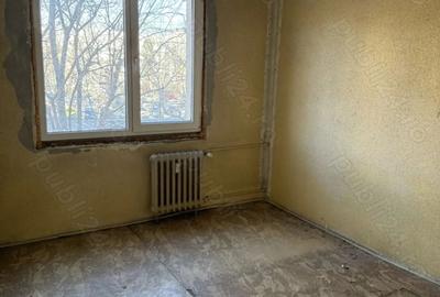 3 camere Camil Ressu , Nicolae Grigorescu - Metrou - 2