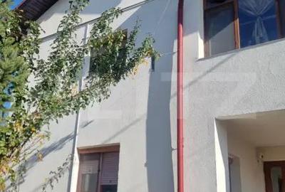 Casă cu 7 camere cu Teren 1600 Mp în Cocorăștii Colț - 4