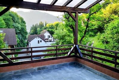 Casă cu 6 camere cu Teren 451 Mp în Drumul Poienii - 52