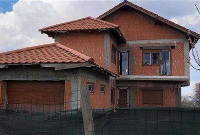 Casă în Central
