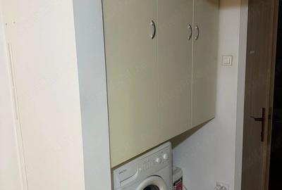 Apartament cu 3 camere semidecomandat în Brâncoveanu