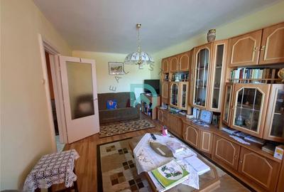 Apartament cu 2 camere decomandat în Astra