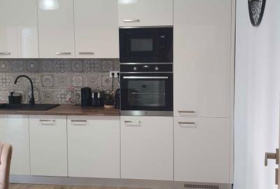 Apartament cu 2 camere decomandat în Central - 1