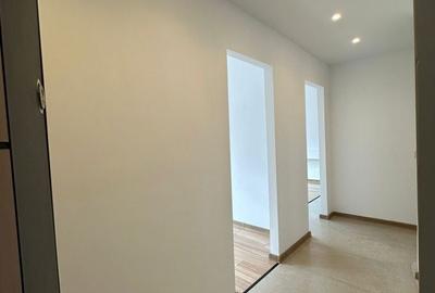 Spațiu comercial, de 35 mp, în Central - 8