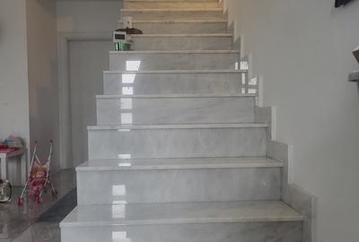 Casă cu 5 camere cu Teren 350 Mp în Central - 2