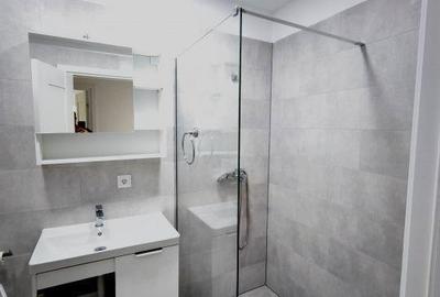 Apartament cu 4 camere în Central - 1