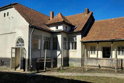 Casă cu 3 camere în Matei - 10