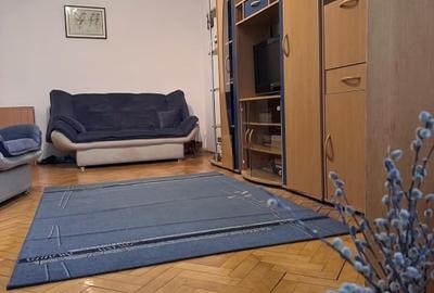 Apartament cu 3 camere decomandat în Tineretului - 1