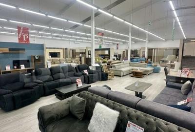 Spațiu comercial, de 800 mp, în Centura - 4