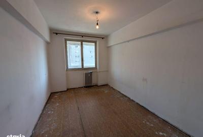 Apartament cu 3 camere decomandat în Tei - 10