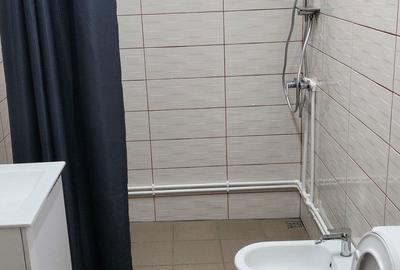 Spațiu comercial, de 130 mp, în Desa - 6