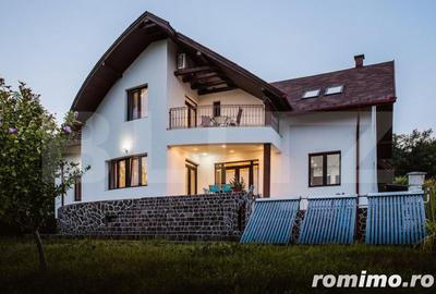 Casă cu 4 camere cu Teren 2456 Mp în Livezeni