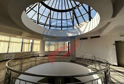 Spațiu comercial, de 477 mp, în Central - 9