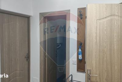 Apartament cu 3 camere decomandat în Central - 9