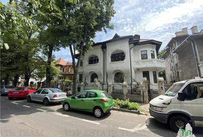 Vila de inchiriat in zona Capitale, office/rezidenta Vila de inchiriat in zona Capitale, office/rezidenta - 1