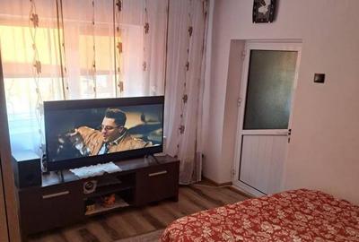 Casă cu 3 camere cu Teren 160 Mp în Central