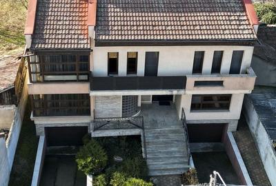 Vilă spațioasă cu 8 camere, Grădiște - 27