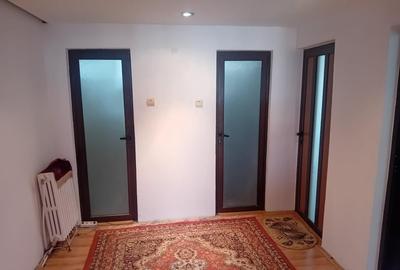 Ap 3 Cam 75mp Asirom aproape de centru decomandat centrala 2 bai - 2