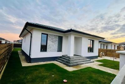 Casă cu 4 camere în Crevedia - 8