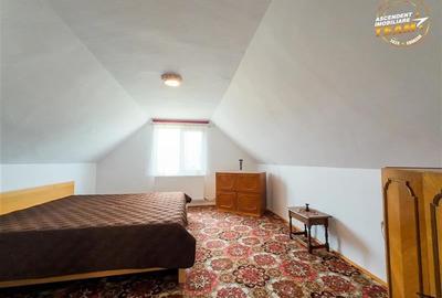 Tur 3D! Resedinta notabila,pe armonios cadru natural,distinse faciliati,Central, - 11