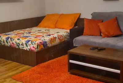 Garsonieră decomandată în Vitan