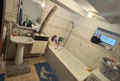 Casă cu 2 camere cu Teren 901 Mp în Central - 1