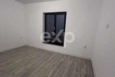 Casă cu 4 camere cu Teren 400 Mp în Războieni - 5