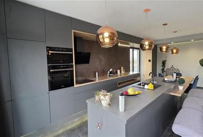 Apartament cu 3 camere semidecomandat în Borhanci - 3