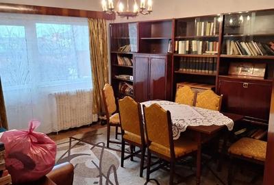 Apartament cu 4 camere decomandat în Central - 9