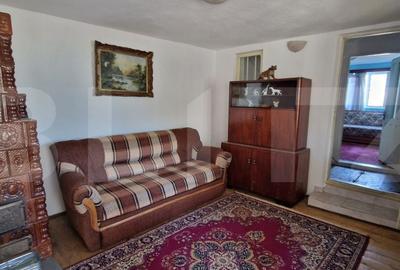 Casă cu 2 camere decomandat în Gârlești - 4