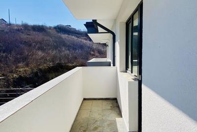 Apartament cu 6 camere decomandat în Hlincea - 14