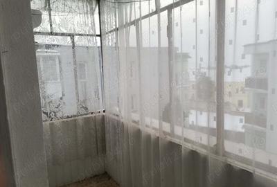 Apartament cu 3 camere decomandat în Reghin - 4