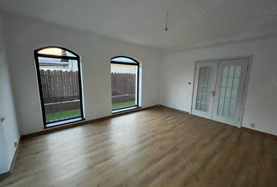 Casă cu 3 camere cu Teren 370 Mp în Caracal - 3