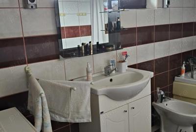 Casă cu Teren 400 Mp în Central - 6