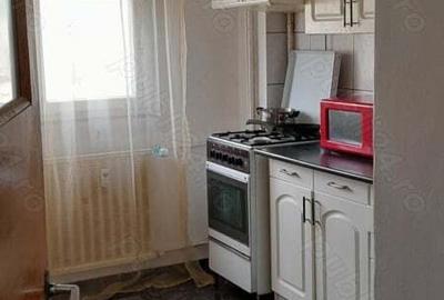 Ofer spre inchiriere o camera - 5