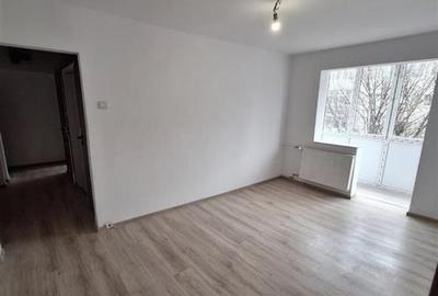 Apartament cu 4 camere semidecomandat în Circumvalațiunii - 6