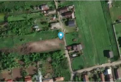 Teren intravilan Comana 2.300 mp deschidere 12,5 m utilitati la strada - 2