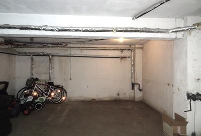 Bloc tip boutique, constr. 2000, parcare subterana si 2 intrari - 27