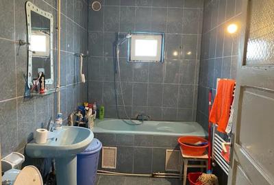 Casa 3 camere + anexa, teren - 1253 mp Targu Neam?, Str. Mihai Viteazu - 8