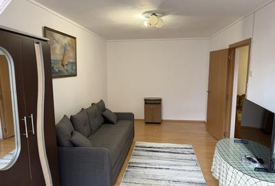 Apartament cu 2 camere decomandat, mobilat în Vasile Aaron - 2